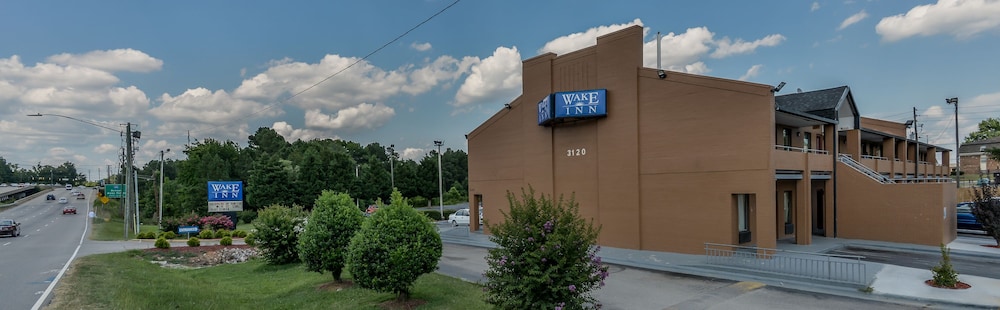 Wake Inn - photo 17