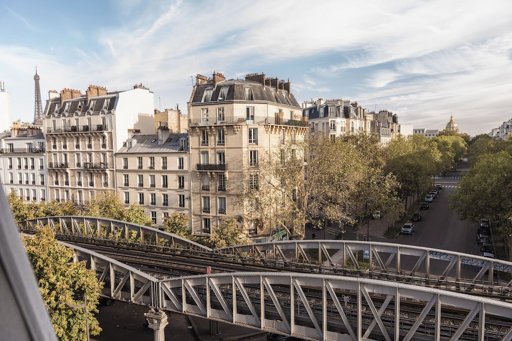 Hôtel Eiffel Segur - carbon neutral hotel in Paris