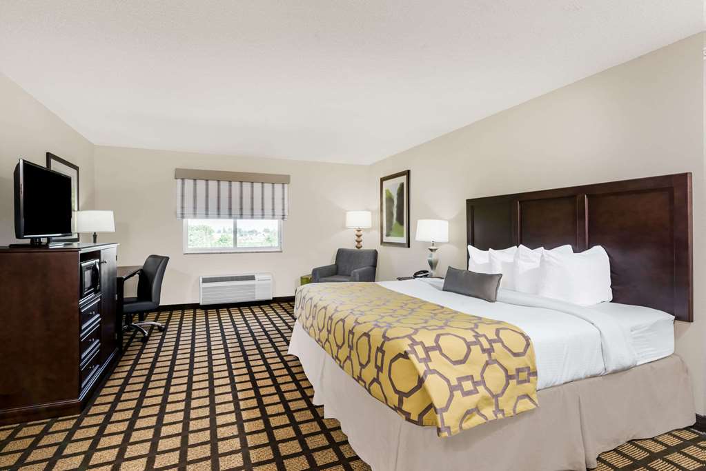 Baymont by Wyndham Erie - photo 10
