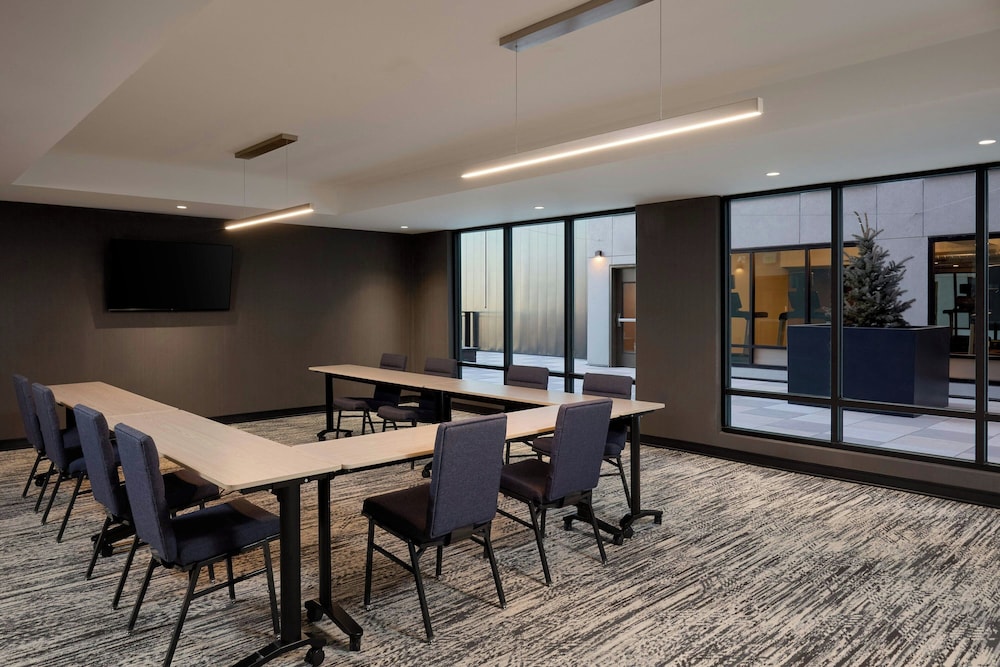 Courtyard by Marriott Denver Downtown West - photo 34