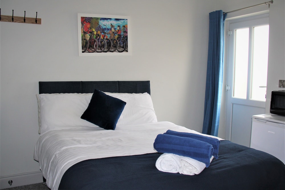 The Old Bike Shop Accommodation — 4-Star Luxury Hotel in Norwich, United Kingdom