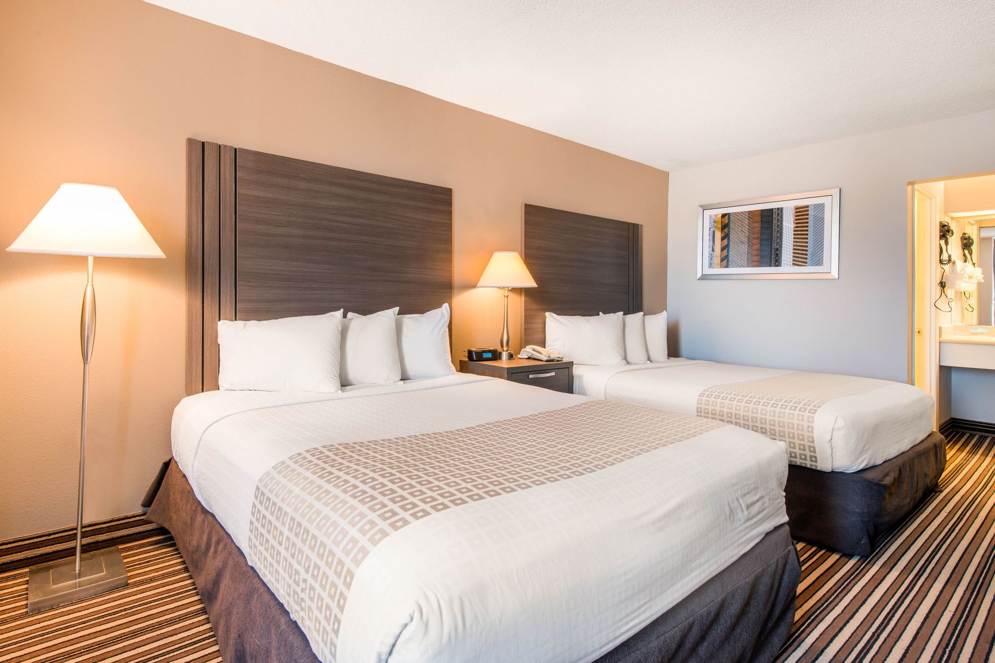 Econo Lodge Orlando Airport - photo 36