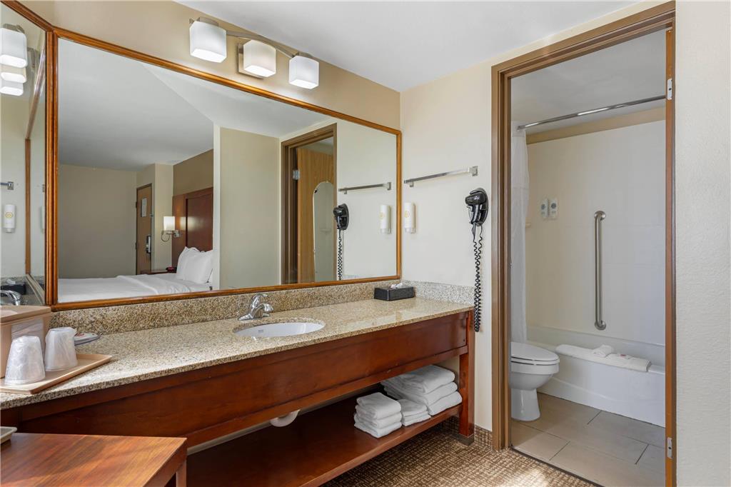 Comfort Inn Wichita Falls North - photo 22