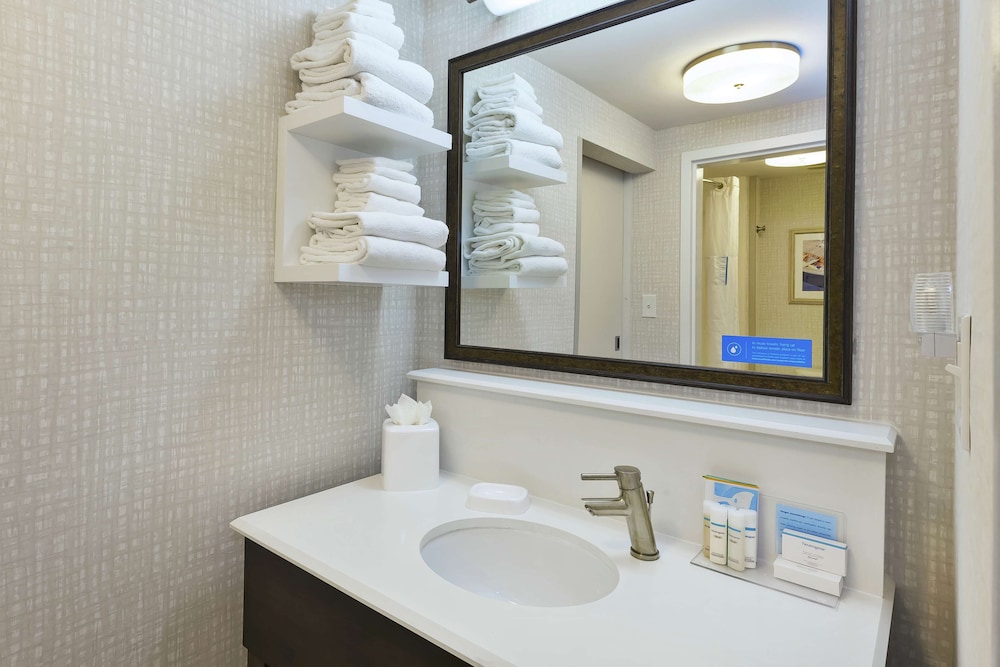 Hampton Inn & Suites Wells Ogunquit - photo 42