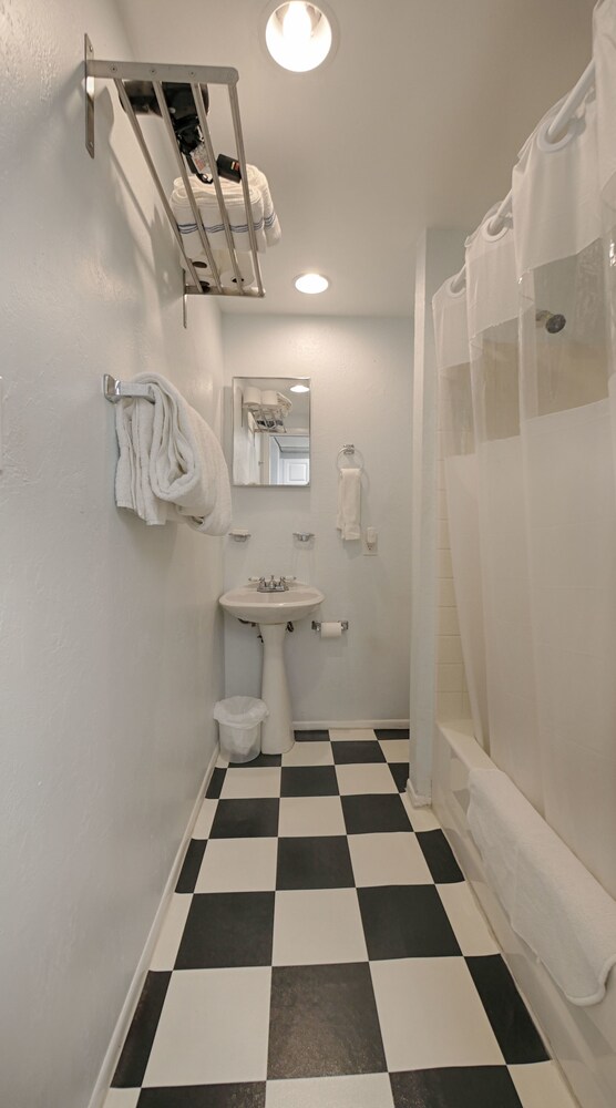 Sabal Palms Inn - photo 28