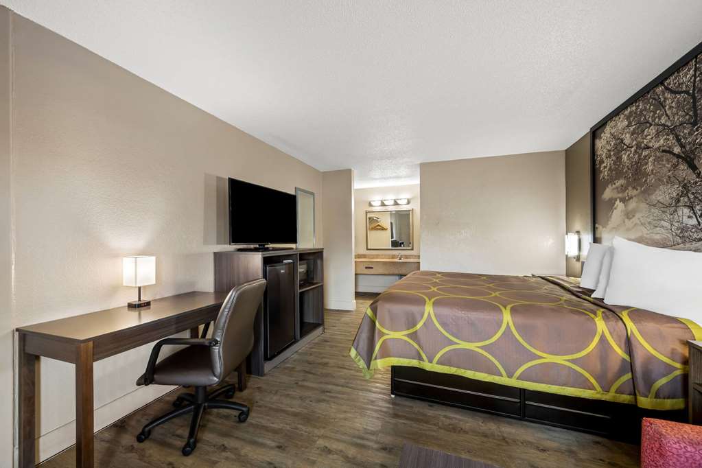 Super 8 by Wyndham Garysburg Roanoke Rapids - photo 19