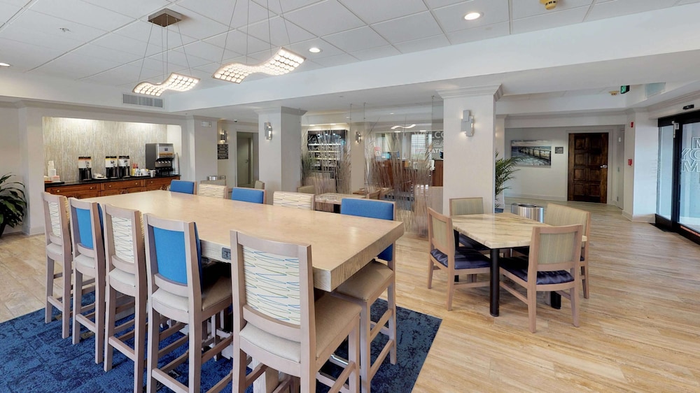 Hampton Inn St. Simons Island - photo 26