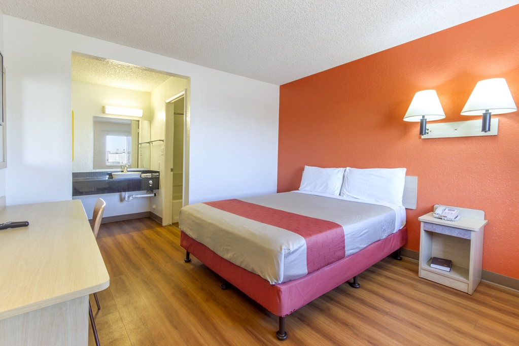 Motel 6 Phoenix AZ Airport 24th Street - photo 11