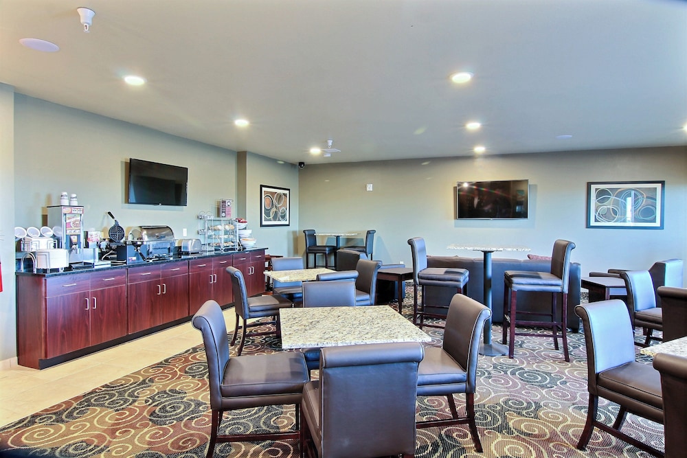 Cobblestone Hotel & Suites Beulah - photo 30