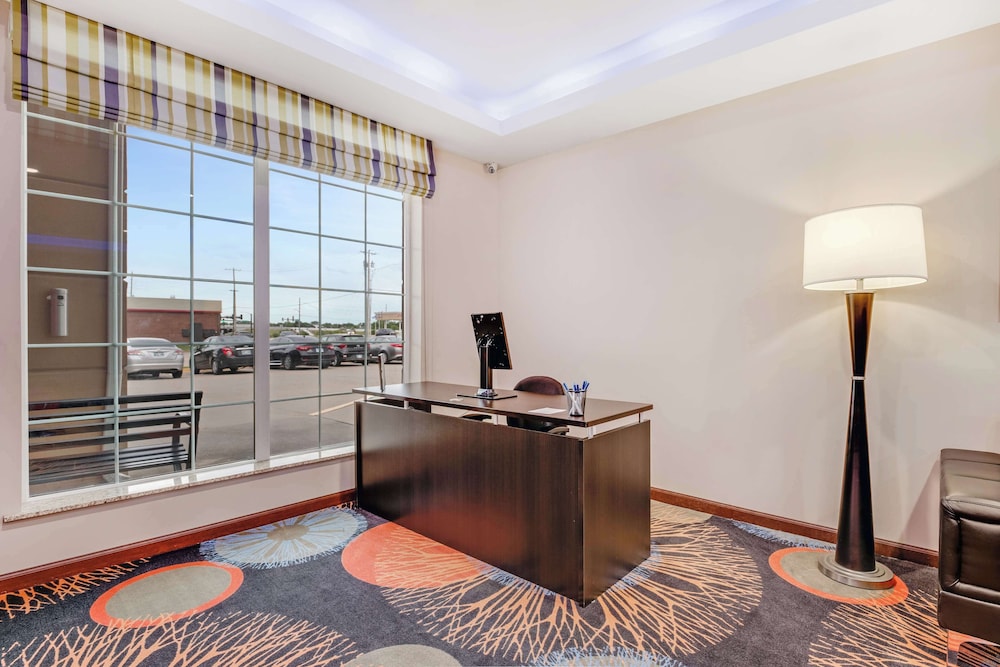 SureStay Plus Hotel by Best Western Owasso Tulsa North - photo 24
