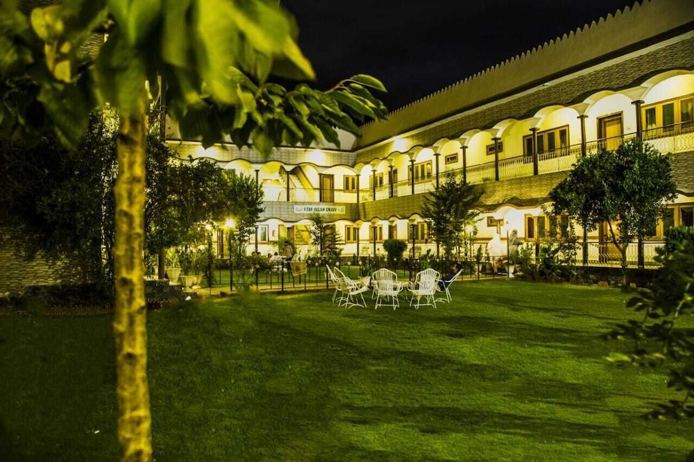 Park Hotel Gilgit - carbon neutral hotel in Pakistan