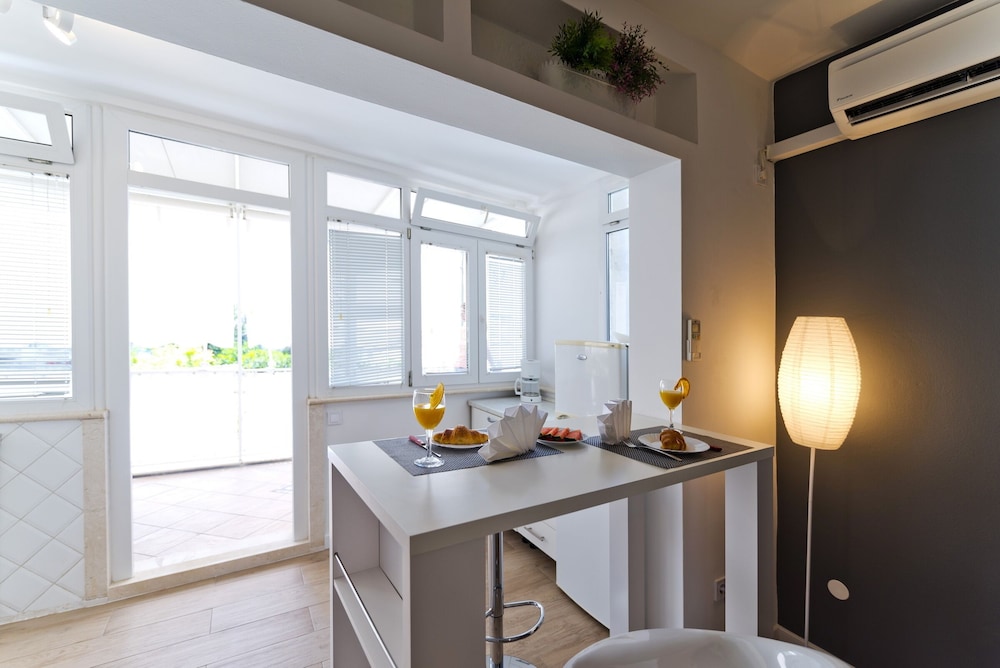 In-room dining