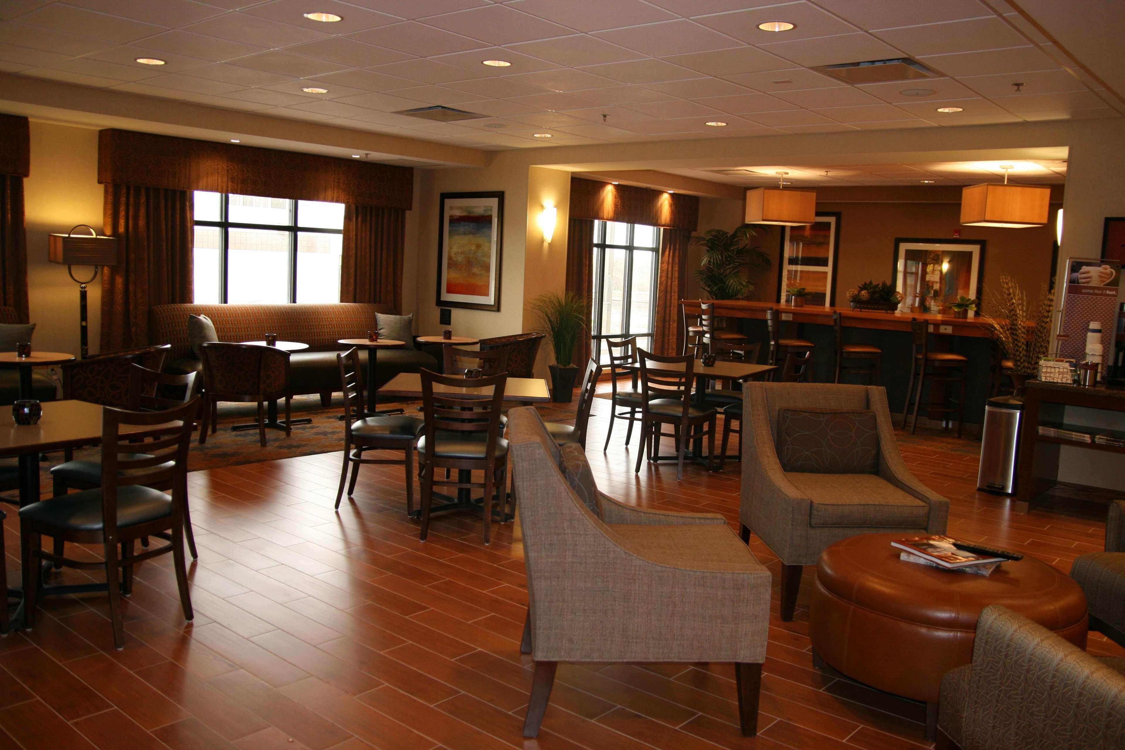 Hampton Inn La Junta - photo 11