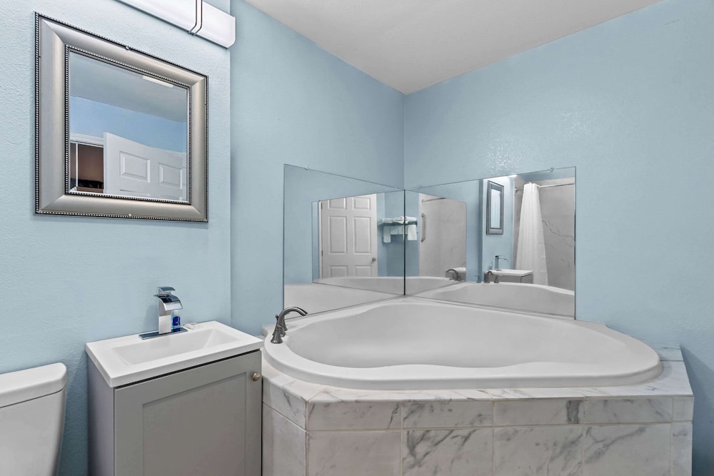 Rodeway Inn & Suites Brookhaven MS - photo 19