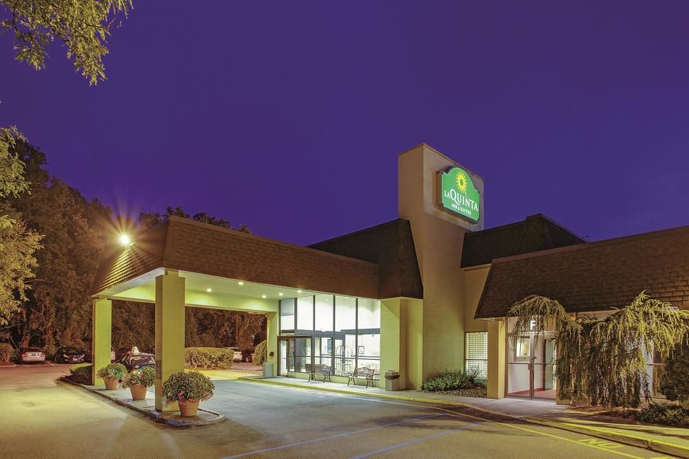 La Quinta Inn & Suites by Wyndham Armonk Westchester - photo 47