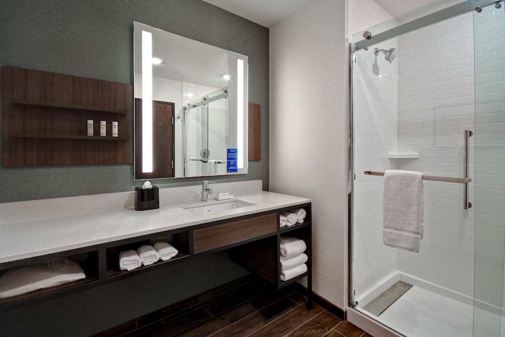 Hilton Garden Inn Kalamazoo - photo 26