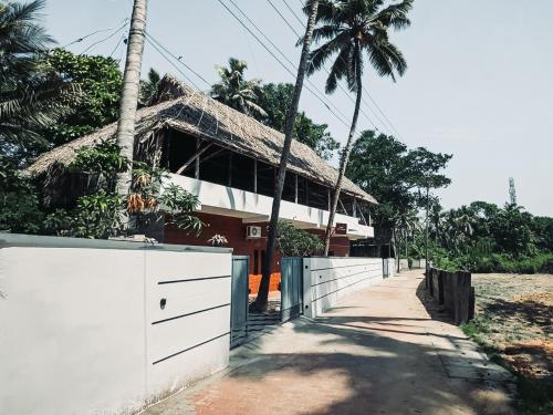 Kuma Surf House — 5-Star Luxury Hotel in Varkala, India