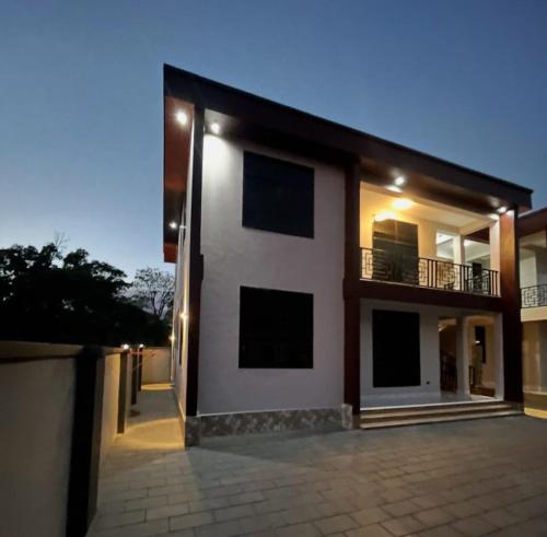 Stay with Rodjazz in Usa River, Tanzania