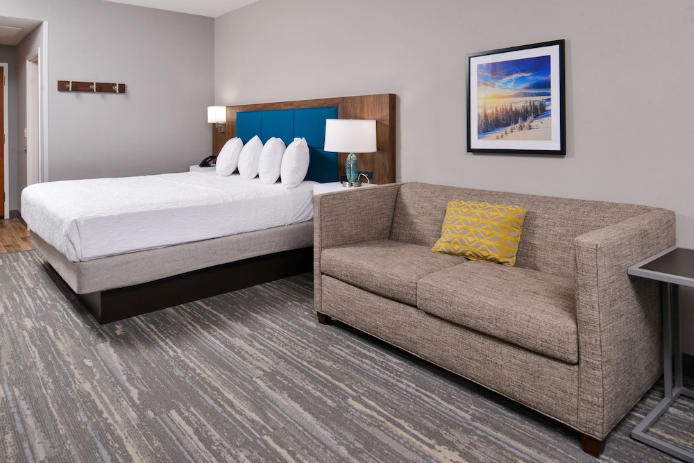 Hampton Inn & Suites Boise Spectrum - photo 66