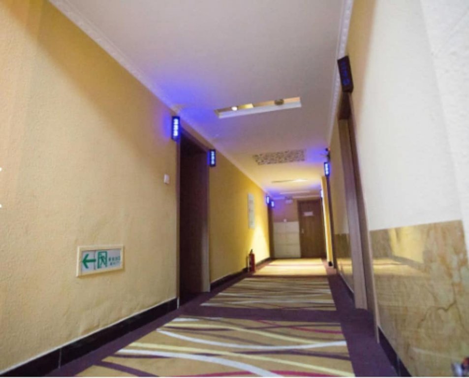 Harbin Xilong Clock Hotel Binjiang - last minute hotel in Harbin