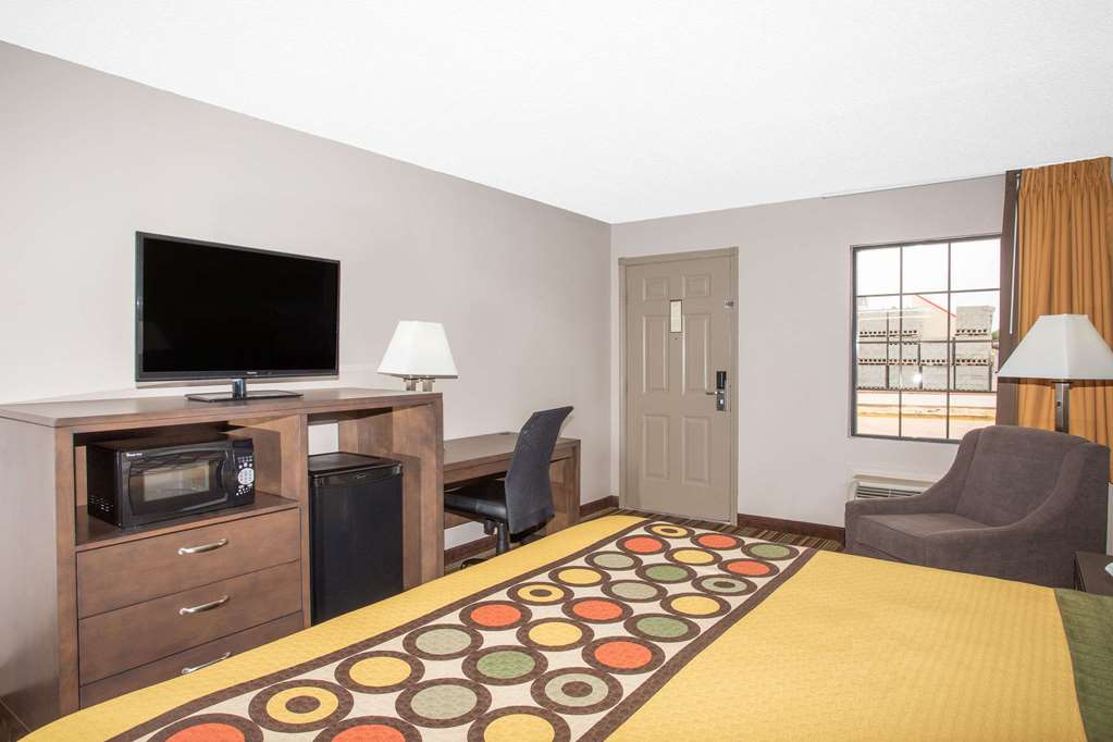 Super 8 by Wyndham Springdale AR - photo 10