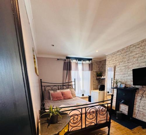 Double Room Folkestone Harbour - last minute hotel in Unknown City