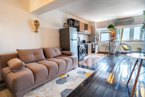 Central Cozy Apartment — 4-Star Luxury Hotel in Bucharest, Romania