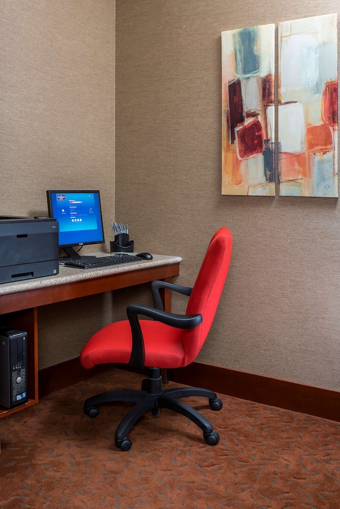 Hampton Inn Youngstown Boardman - photo 39