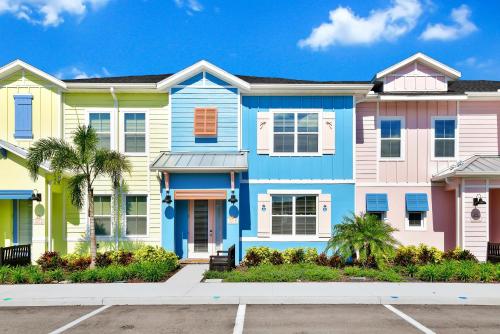 Glimmering Blue Villa Near Disney With Margaritaville Resort & Island H20 Waterpark Access 3016Cs — 4-Star Luxury Hotel in Orlando, United States
