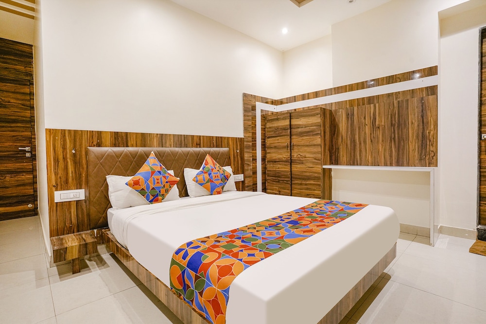 Fabhotel Silver Cloud in Mumbai, India