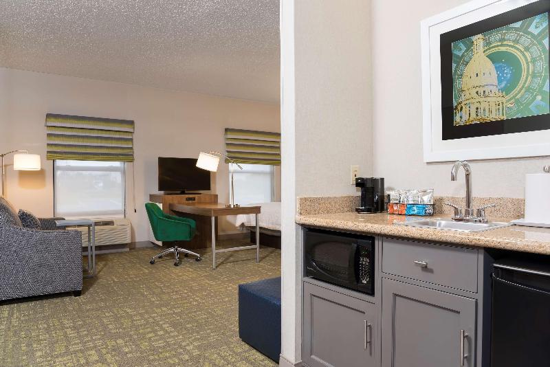 Hampton Inn & Suites East Lansing Okemos - photo 83