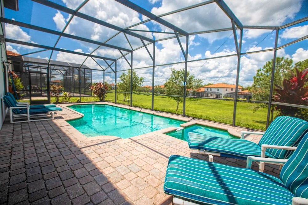 Disney High Grove 5 Bedrooms Private Pool - photo 16