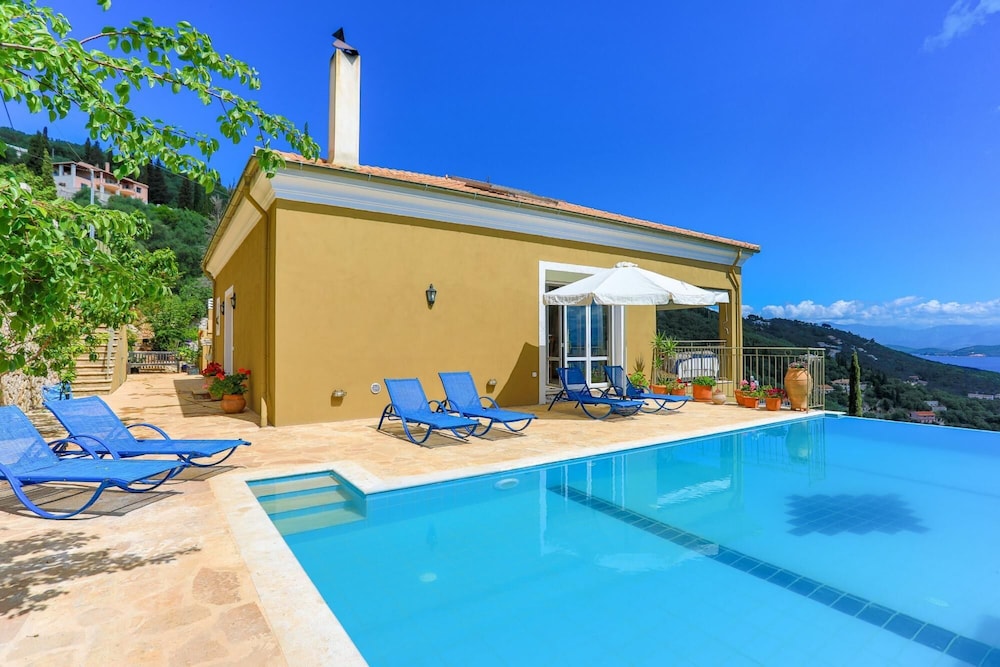 Villa Rose above Agni with amazing views — 4-Star Luxury Hotel in Corfu, Greece