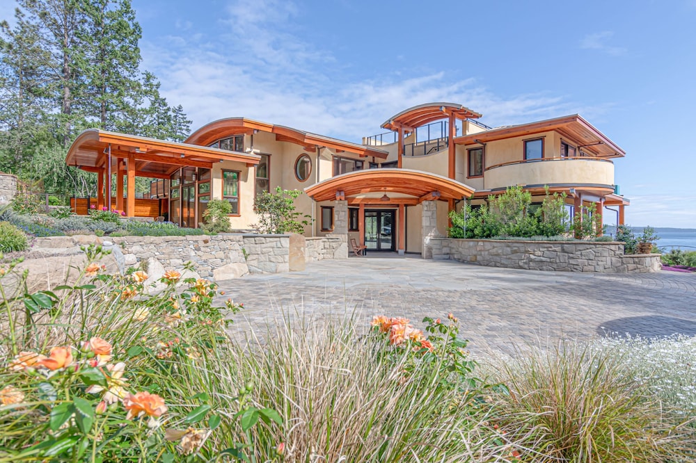 Lightwater Cove — hotel in Salt Spring Island