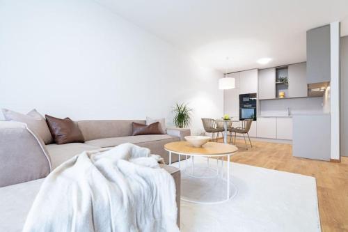 Apartmán Al Park s private garage parking free 5 min pešo do centra — 4-Star Luxury Hotel in Kosice, Slovakia