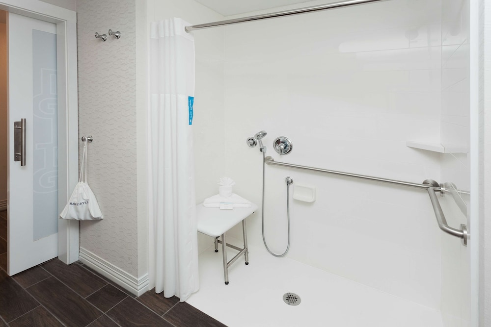 Hampton Inn Kennebunk Kennebunkport - photo 25