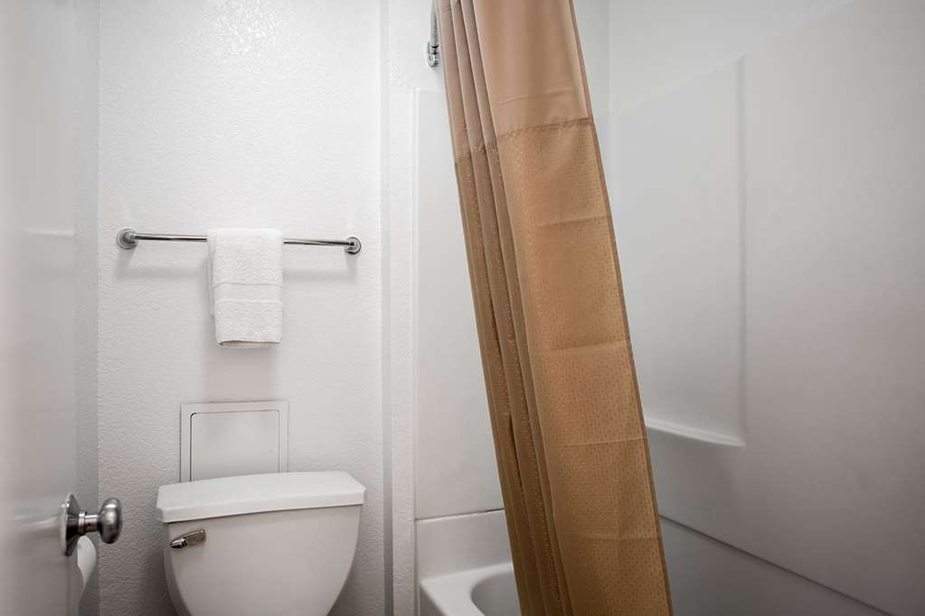 Motel 6 Kingman AZ Route 66 West - photo 19
