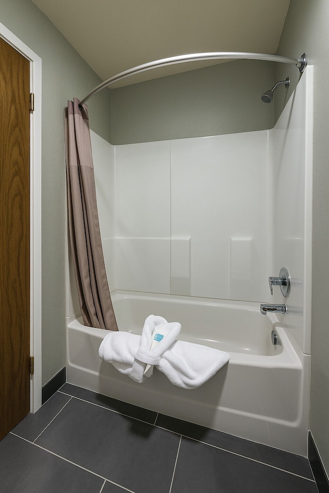 Sunnyside Inn & Suites - photo 77