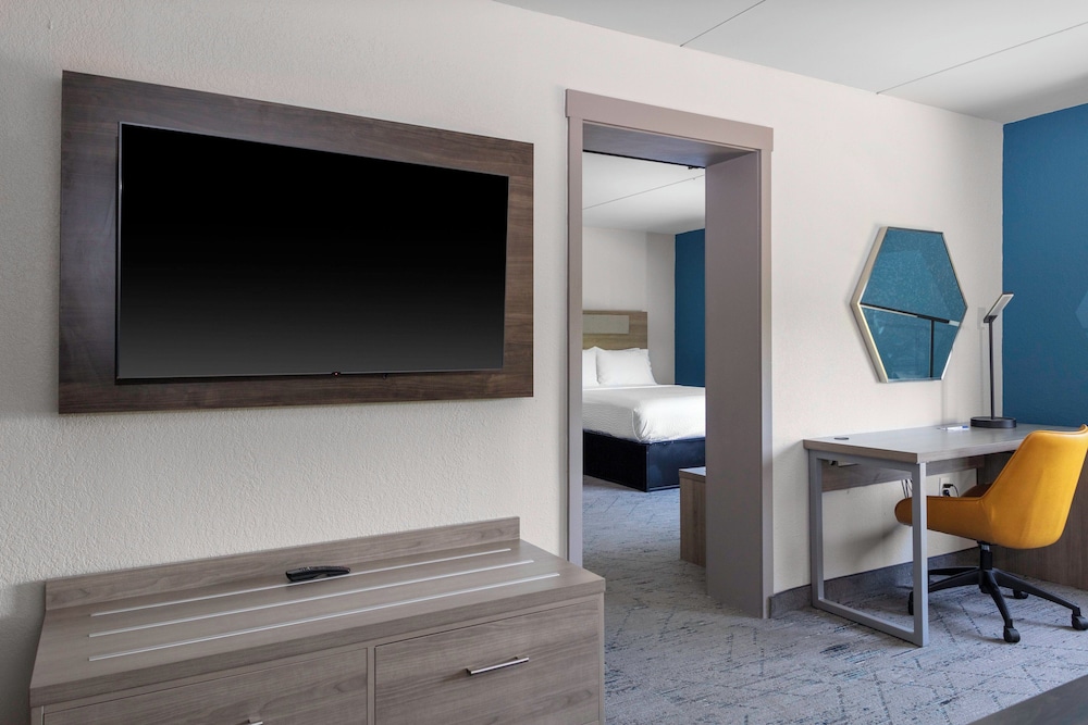 Holiday Inn Express Rocky Mount Sports Center by IHG - photo 22