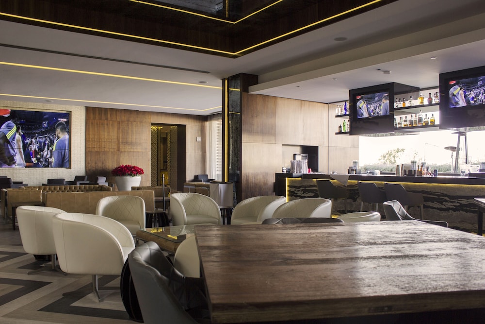 Sports bar