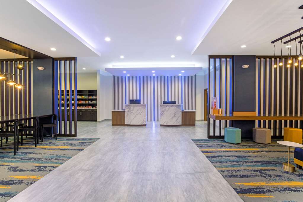 La Quinta Inn & Suites by Wyndham Miramar Beach Destin - photo 7