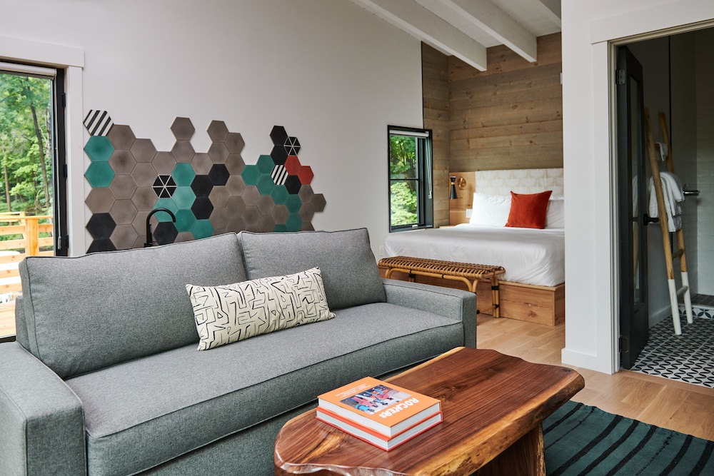 Woodstock Way Hotel - photo 11