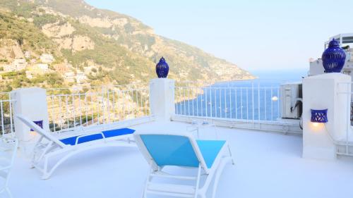 Love in Blue La Terrazza di Positano in Positano, Italy