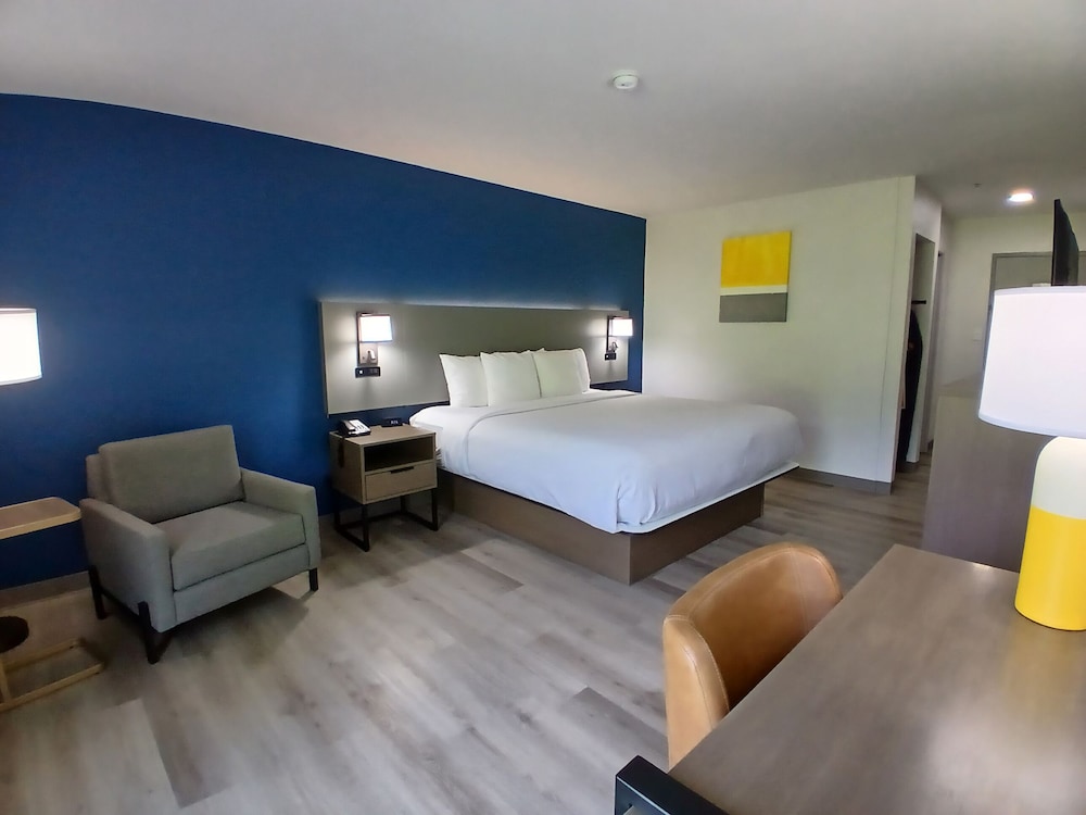 Comfort Inn Marion near Downtown & Blue Ridge PKWY - photo 29