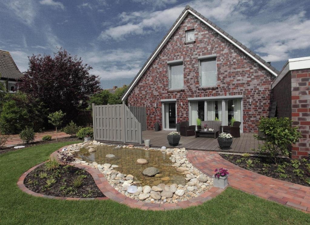 Ferienhaus Blinkfuer — 4-Star Luxury Hotel in Neuharlingersiel, Germany