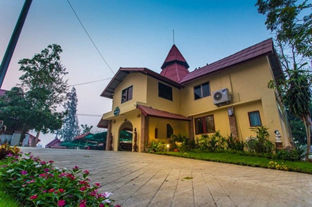 Yada Resort in Suan Phueng, Thailand