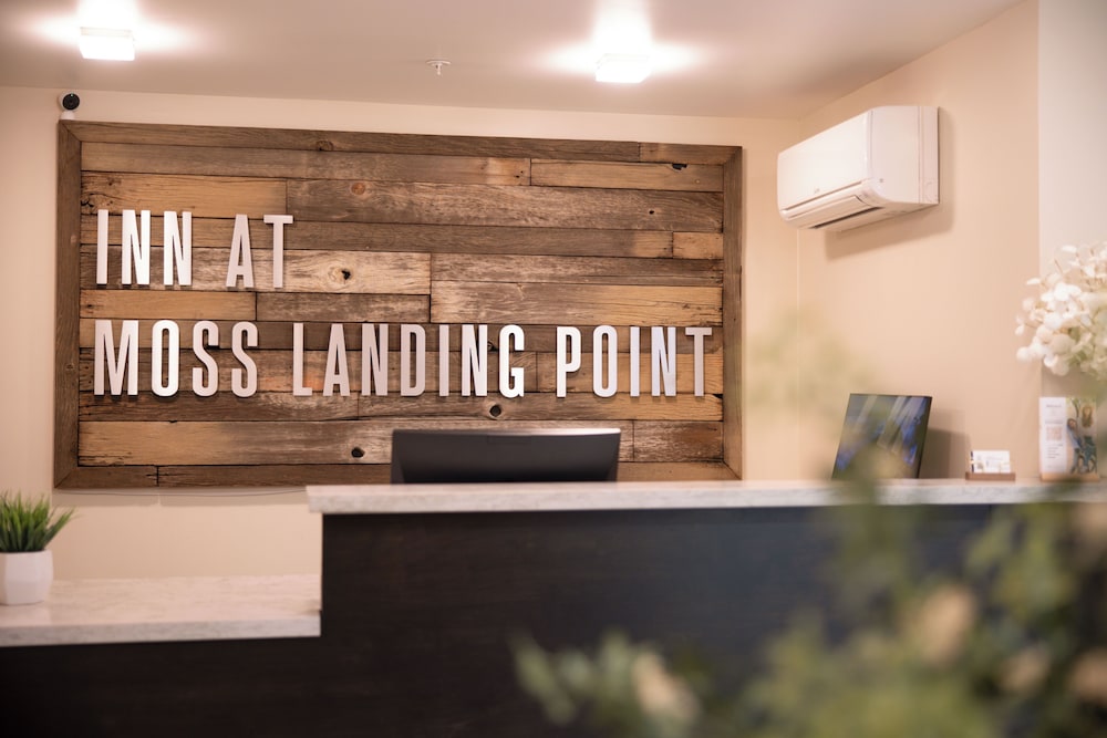 Inn At Moss Landing Point - photo 15