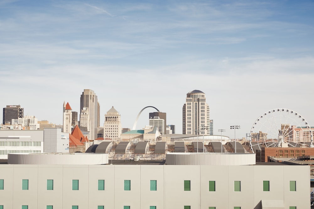 Courtyard by Marriott St. Louis Downtown West - photo 16