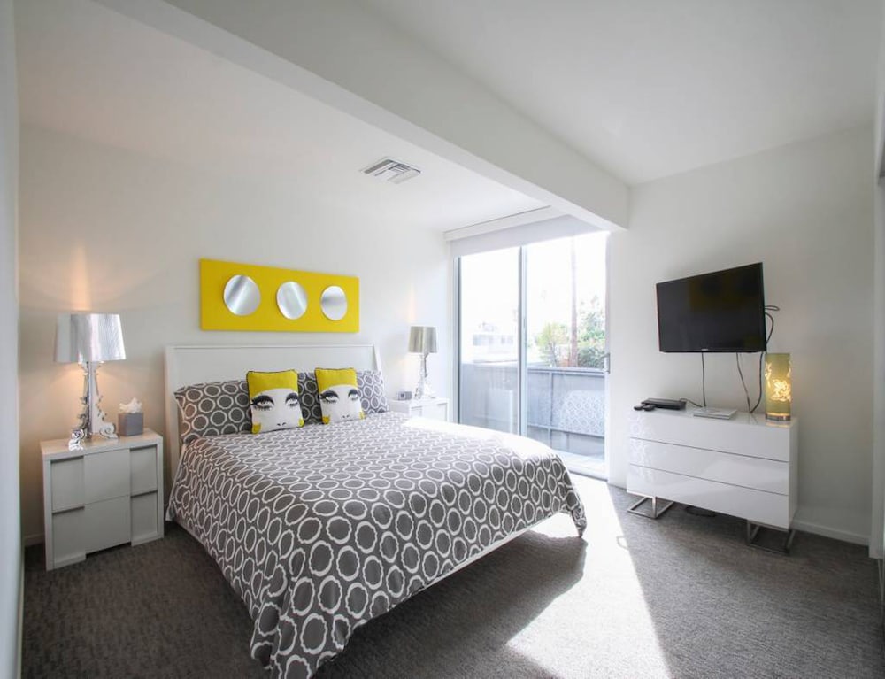 The Twist Palm Springs - photo 15