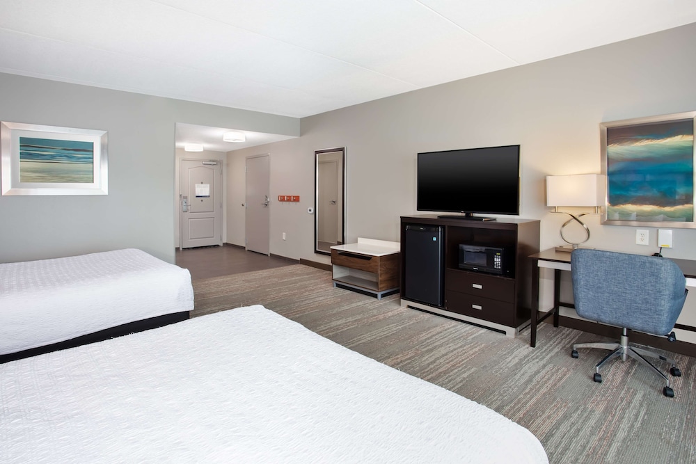 Hampton Inn & Suites Columbia Southeast Ft. Jackson - photo 14